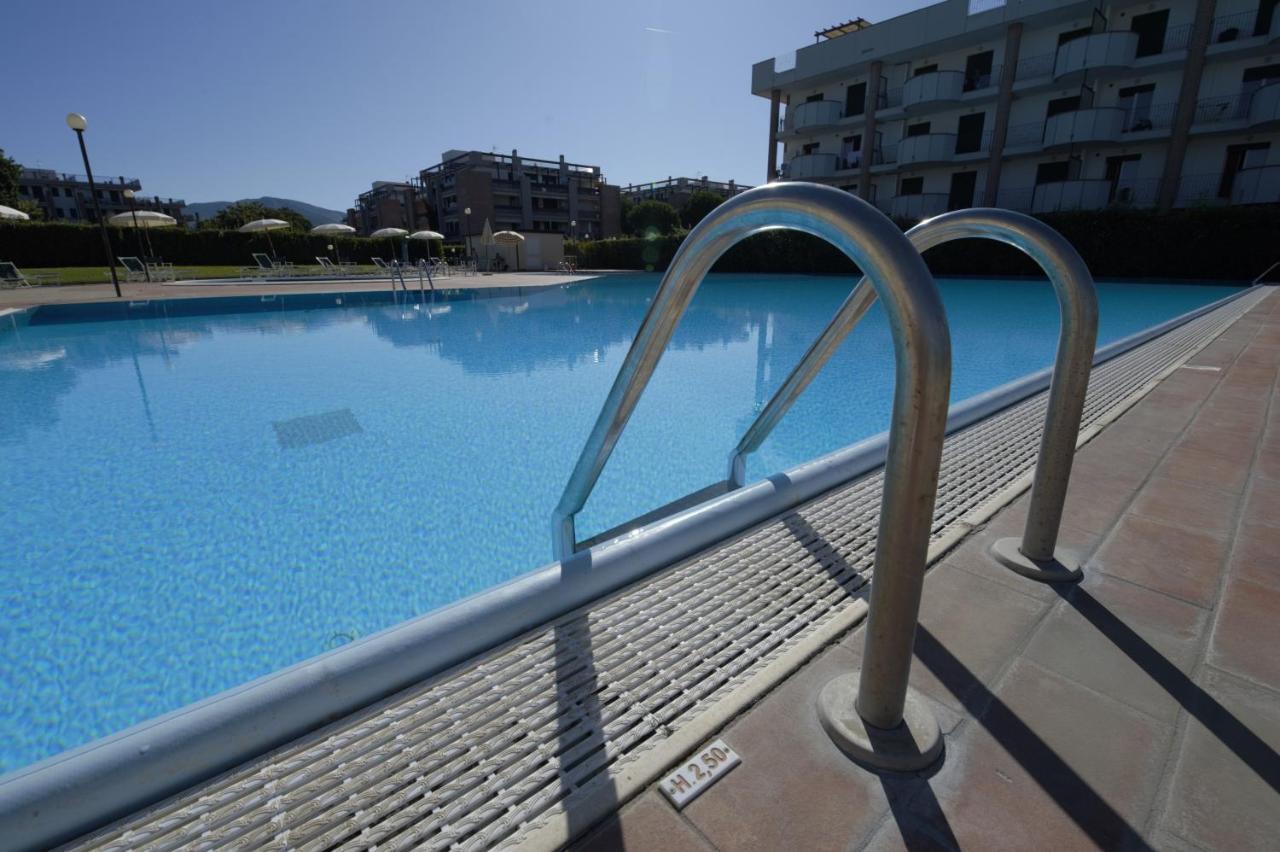 אפרטהוטל סן וינצ'נזו Le Residenze Di Santa Costanza - Mirto/Corbezzolo מראה חיצוני תמונה